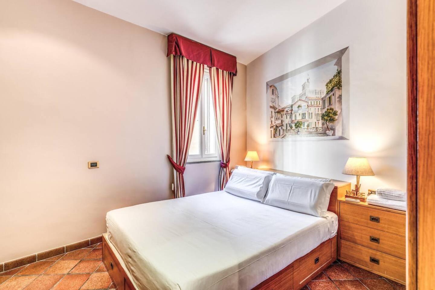Cozy Flat In Trevi Fountain Lägenhet Rom Exteriör bild